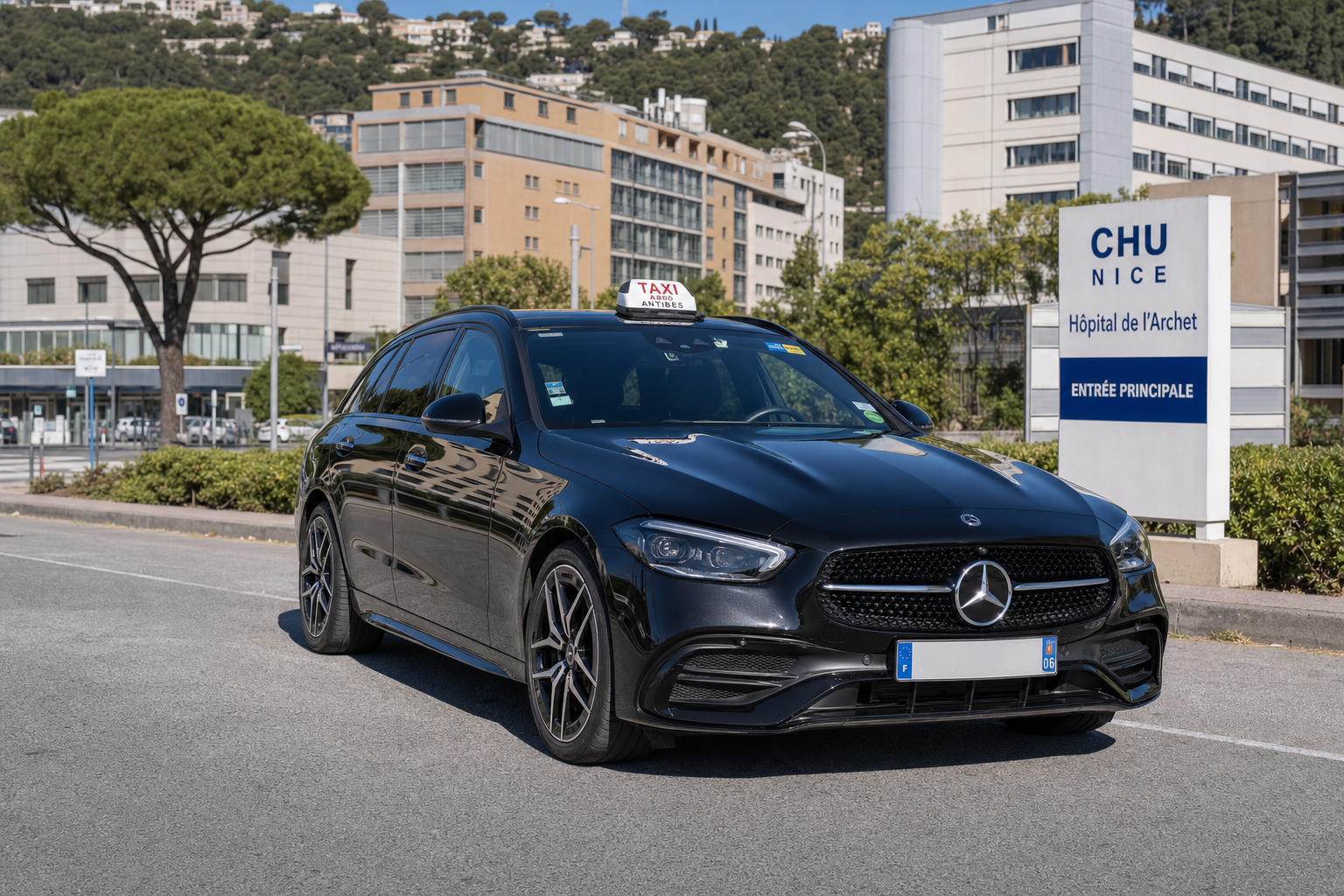 Taxi conventionné Antibes devant le CHU Archet à Nice