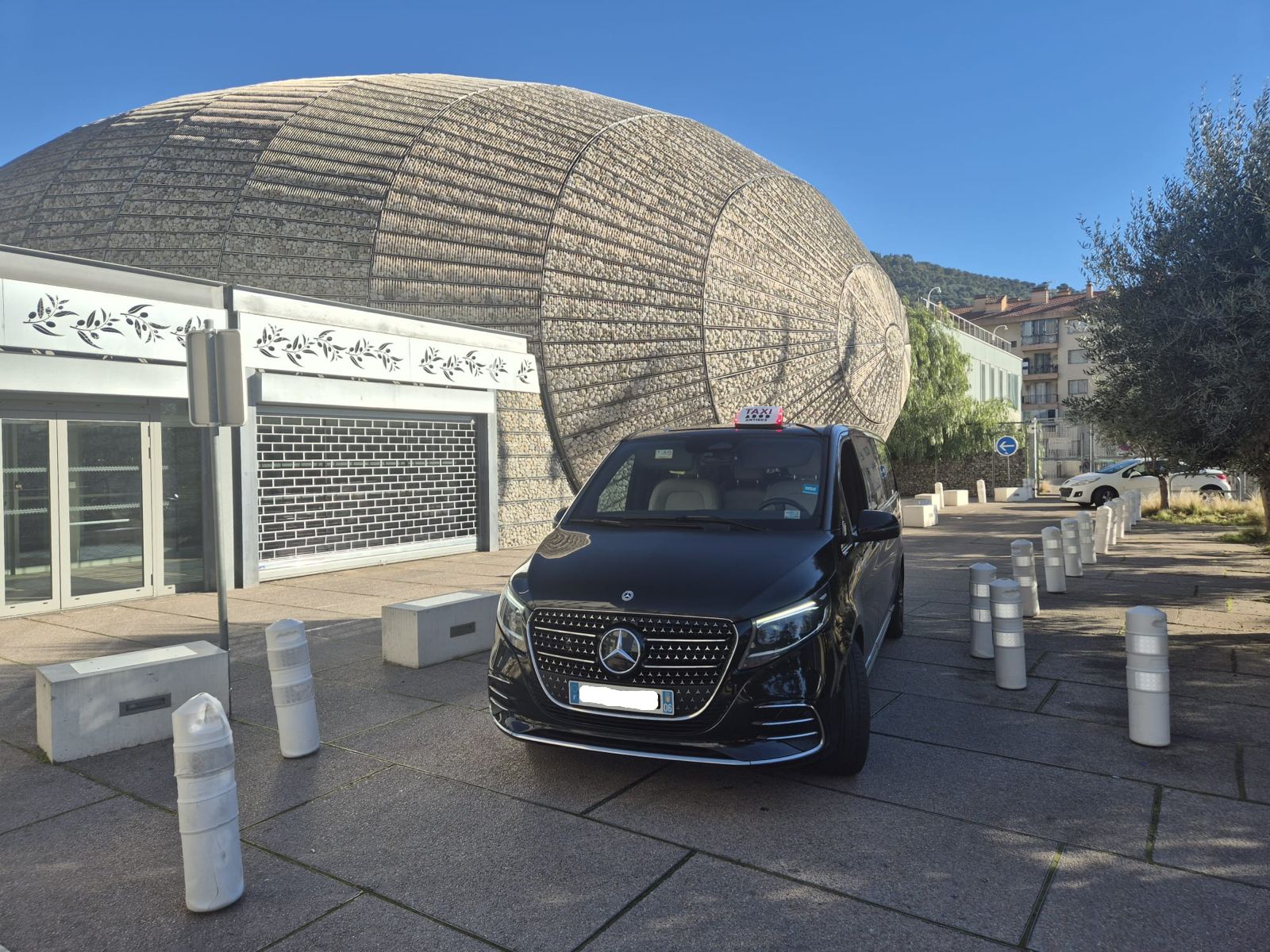 VSL Antibes véhicule sanitaire léger pour transport médical conventionné